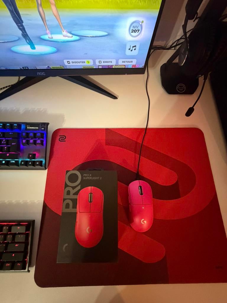 Logitech g pro x superlight 2, Informatique & Logiciels, Souris, Comme neuf, Enlèvement, Droitier
