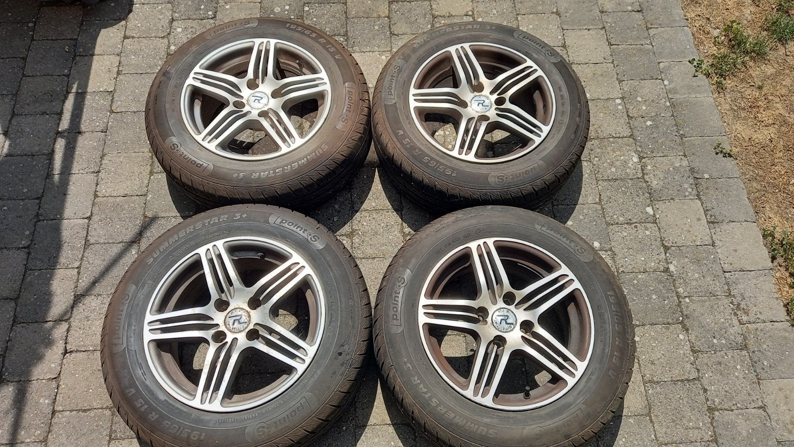 Vends pneus comme neuf + jantes 195/65 R15, Enlèvement, Pneu(s)