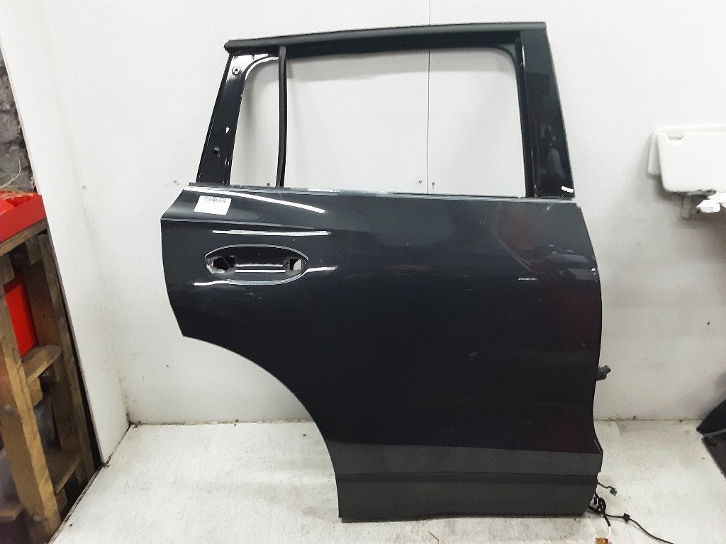PORTIER RECHTS ACHTER Volkswagen Tiguan (CT1) (01-2023/-), Gebruikt, Mevr. I. Hauben, Achter, Rue de l'Espoir 34 34
4030  GRIVEGNÉE, BE