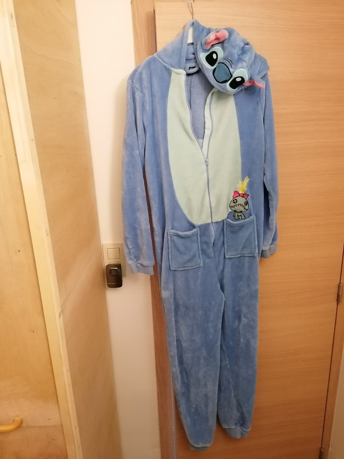 Stitch onesie maat 166 (14-15 jaar), Ophalen, Gebruikt