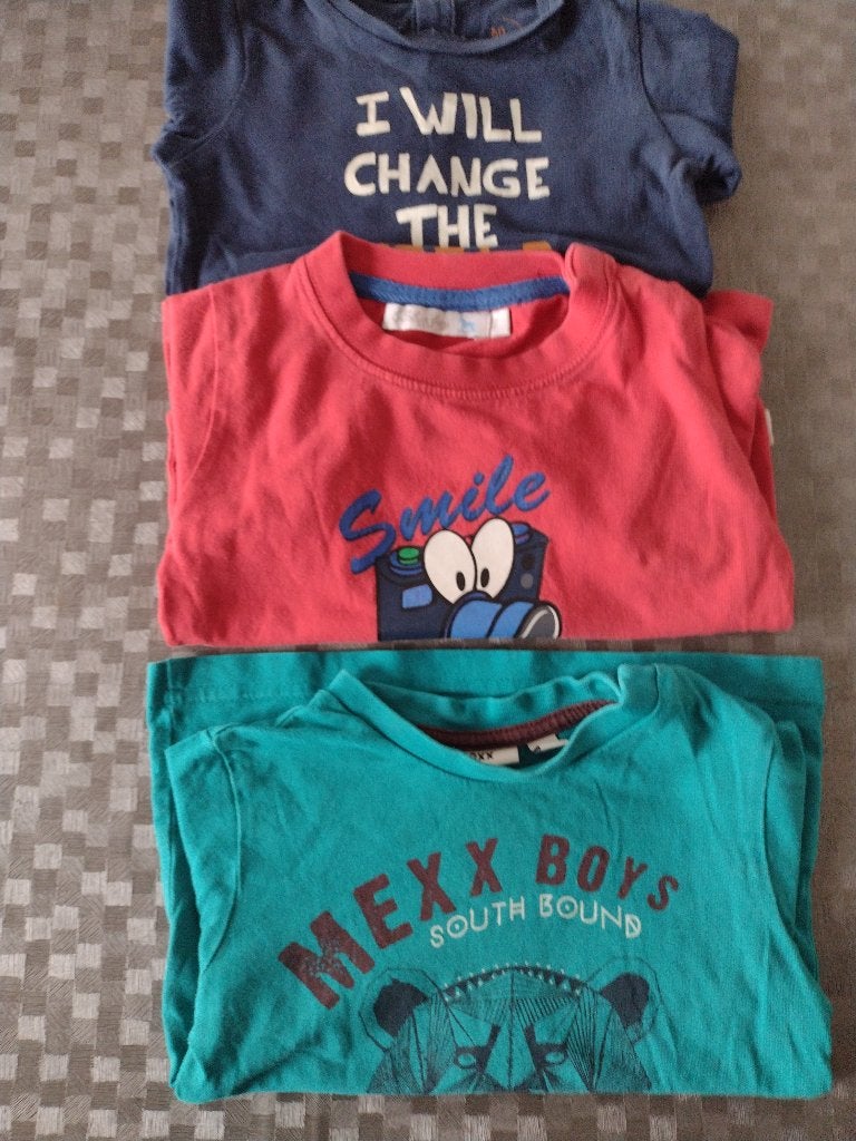 1 à 3 t-shirts à manches longues en bon état - Taille 80, Enlèvement, Comme neuf, Garçon ou Fille, Chemisette ou Manches longues