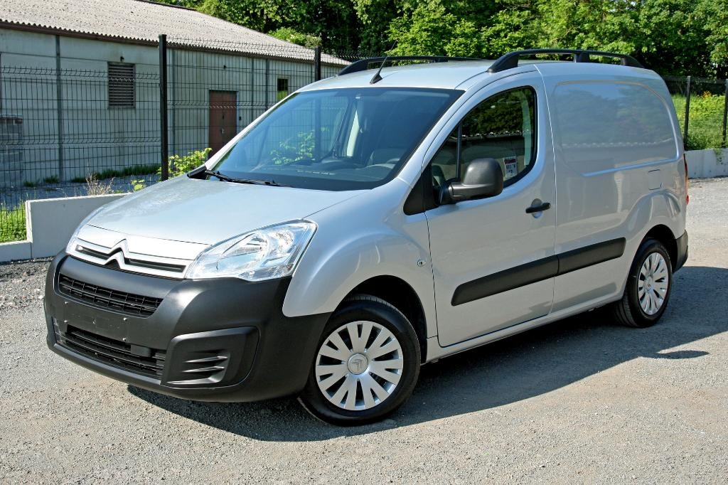Citroën Berlingo 1.6 HDi utilitaire de 2019, Argent ou Gris, 1250 kg, Euro 6, 3 places
