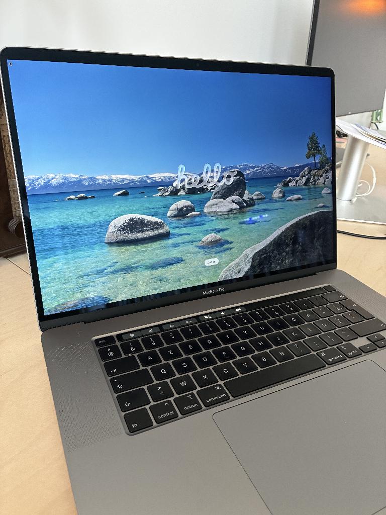 MacBook Pro 15 inch, Utilisé, 1 TB ou plus, Azerty, 15 pouces