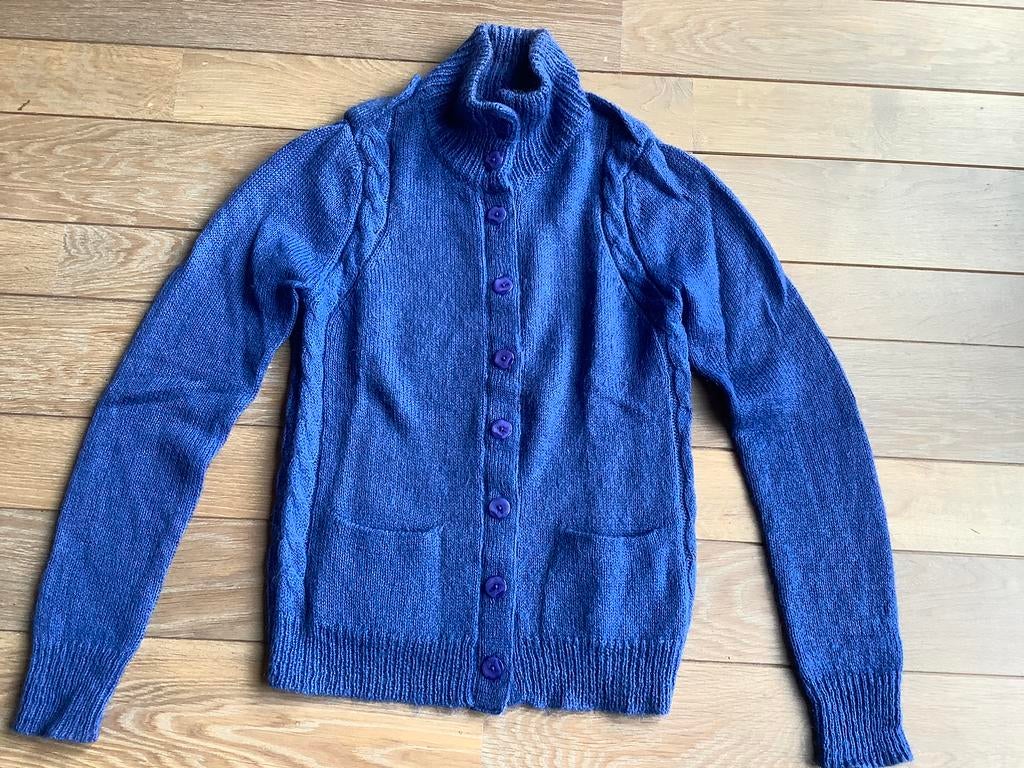 Gillet licht blauw, maat M van het merk Essentiel Antwerp., Enlèvement ou Envoi, Comme neuf, Taille 38/40 (M), Bleu