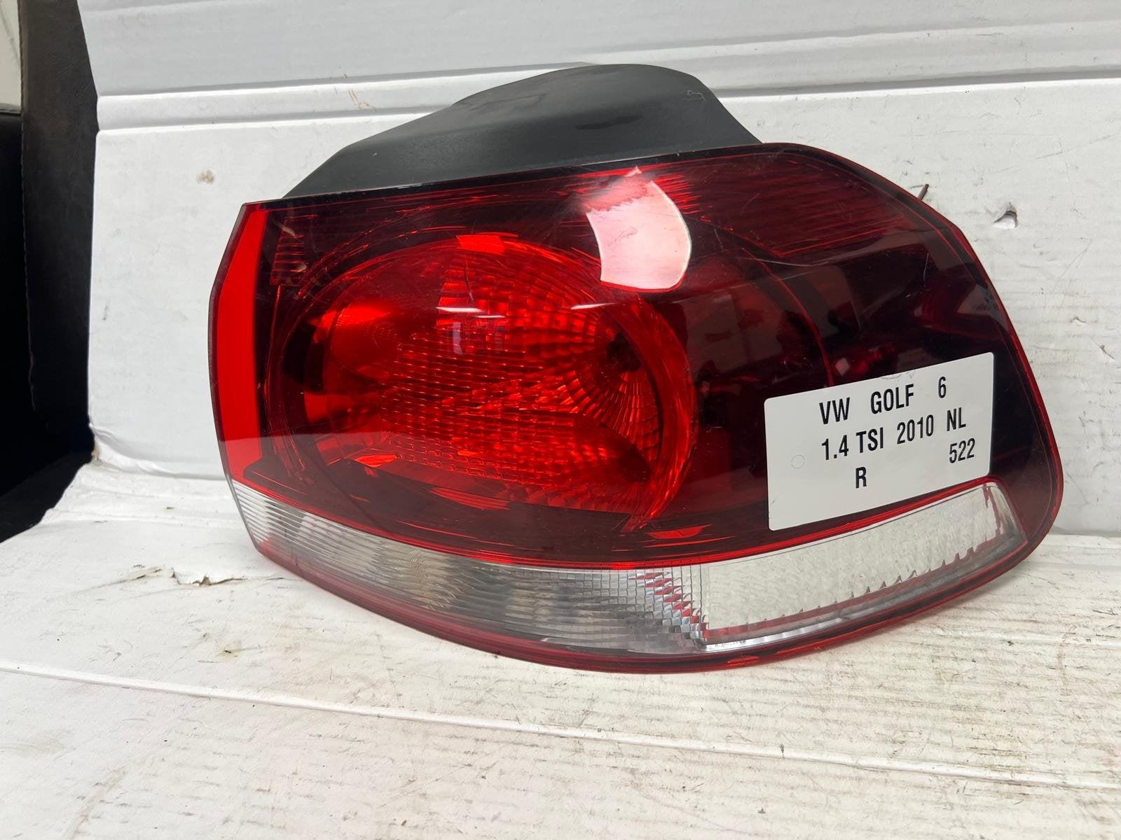 Feu arri re droit Volkswagen Golf VI (2008 - 2013), Volkswagen, Volkswagen AG, Vw@volkswagen.de, Utilisé