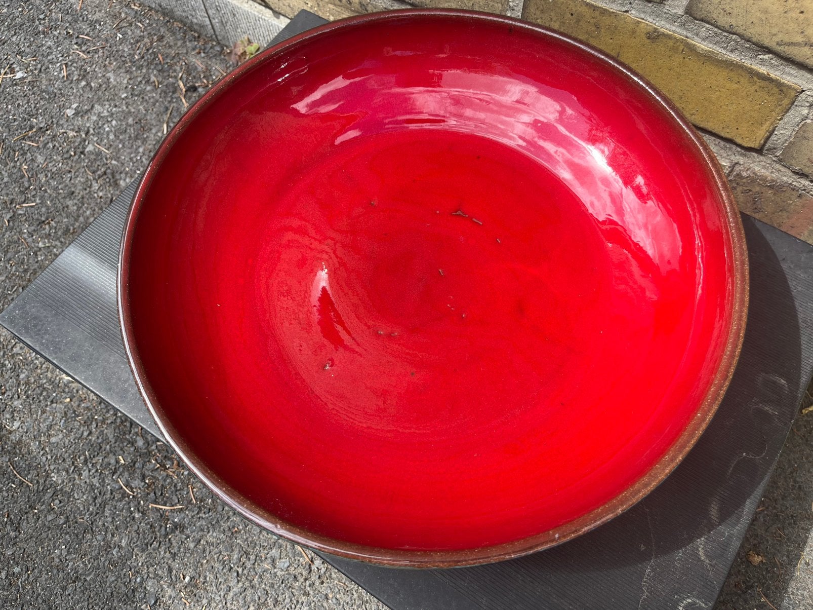 Grote vintage keramiek schaal rood, Antiek en Kunst, Antiek | Keramiek en Aardewerk, Ophalen of Verzenden