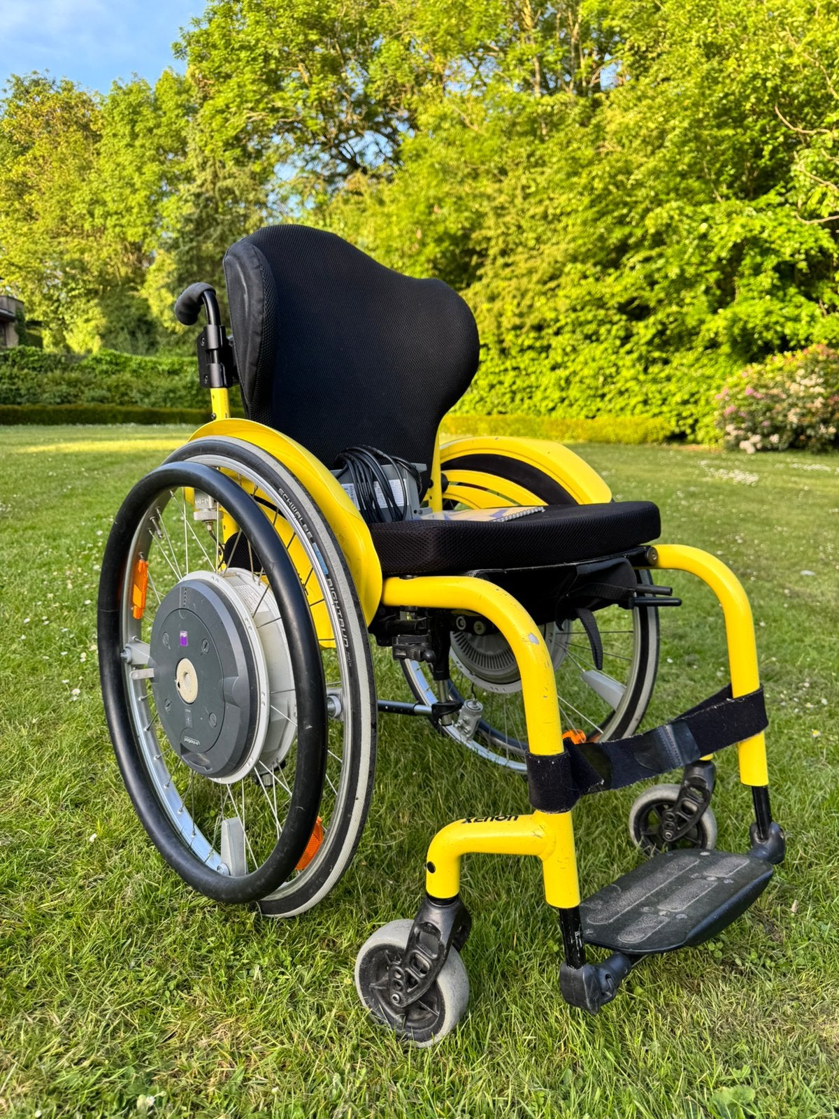E-Motion Albert fauteuil roulante Quickie chaise electrique, Divers, Enlèvement ou Envoi, Pliant, Comme neuf, Fauteuil roulant électrique