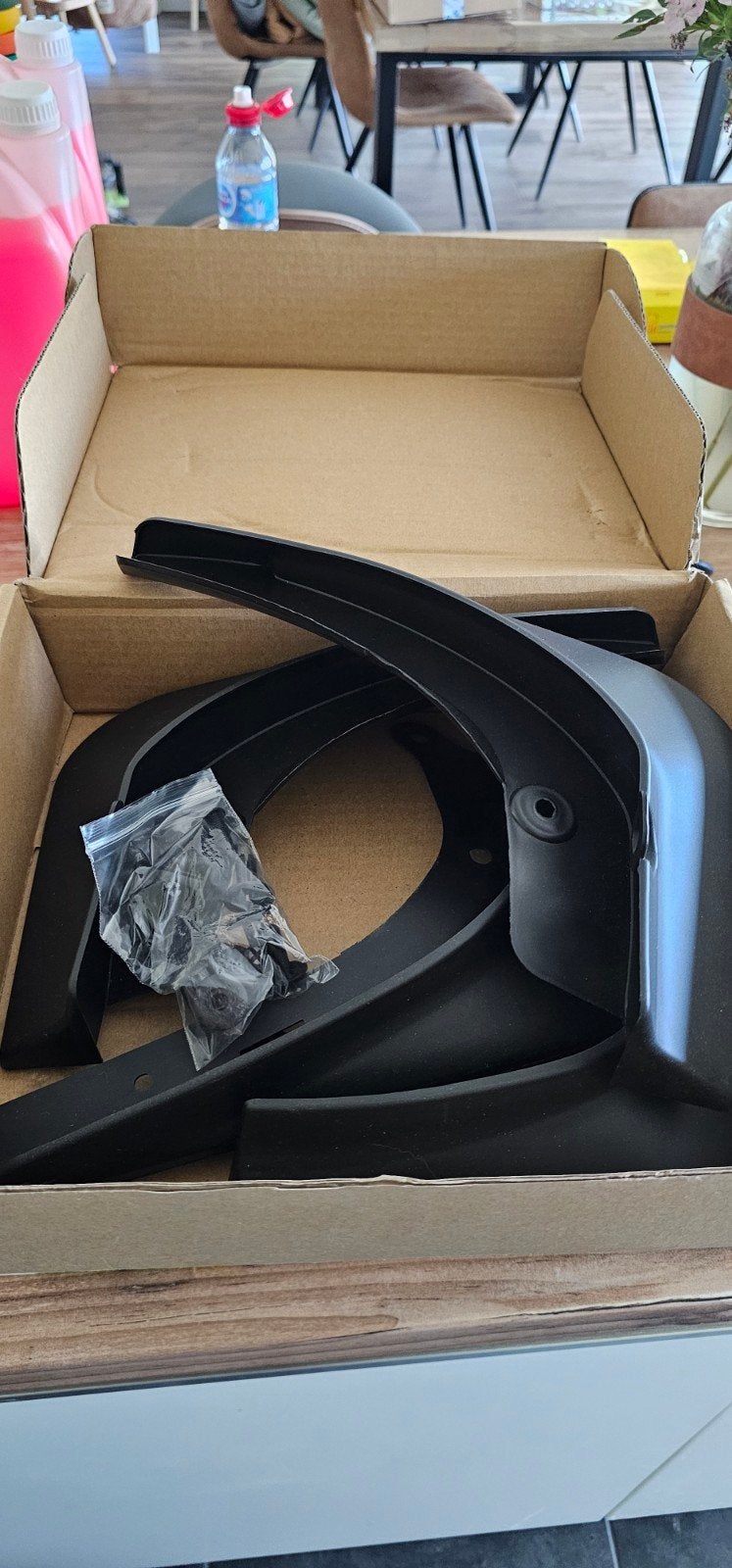 Mudflap Tesla Model 3 Nouveau, Autos : Pièces & Accessoires, Enlèvement