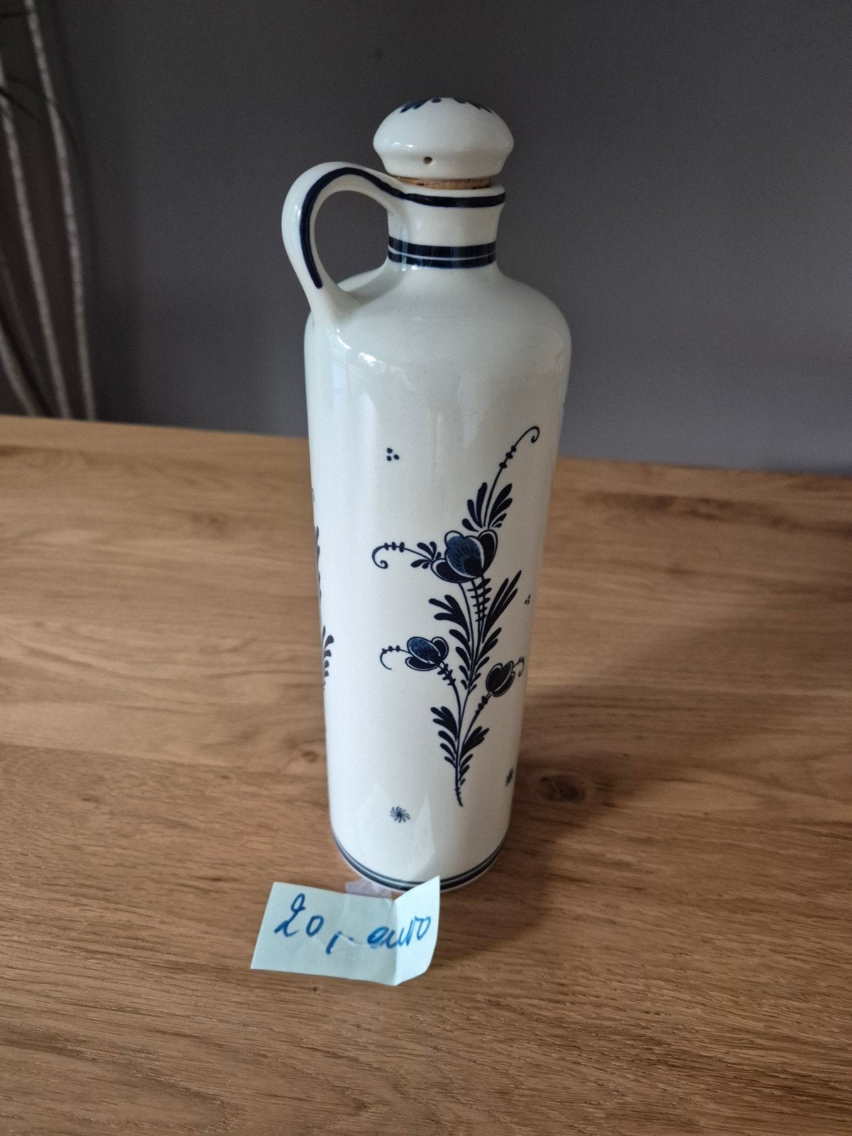 Delft decoratie fles. Prijs:20€., Enlèvement