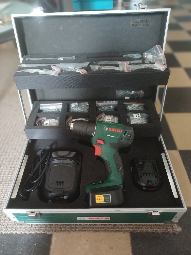Bosch Perceuse-visseuse sans fil EasyDrill, Bricolage & Construction, Comme neuf, Enlèvement, Perceuse, 400 à 600 watts