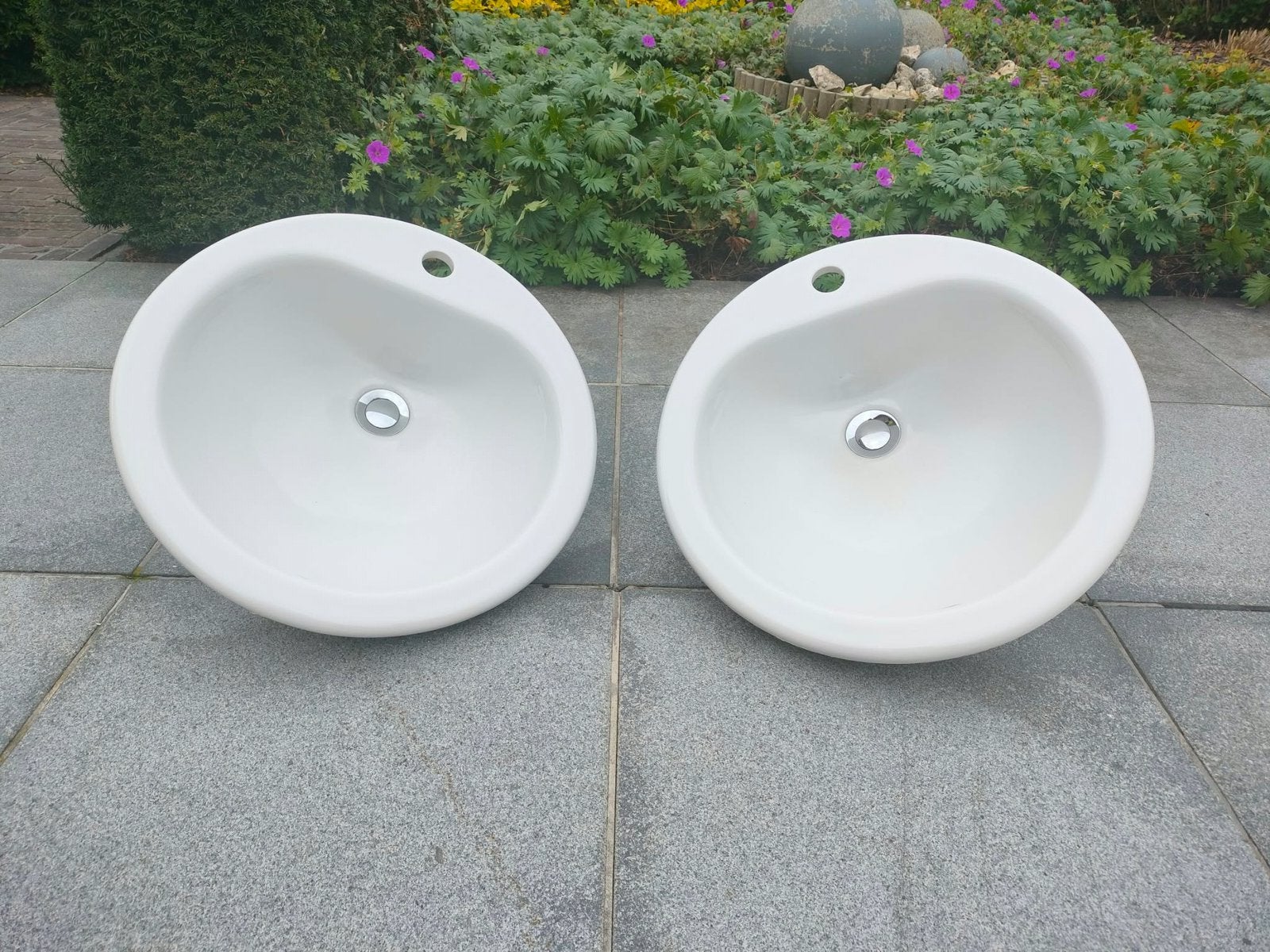 2 ronde porseleinen lavabo’s van 50 cm, Enlèvement, Utilisé