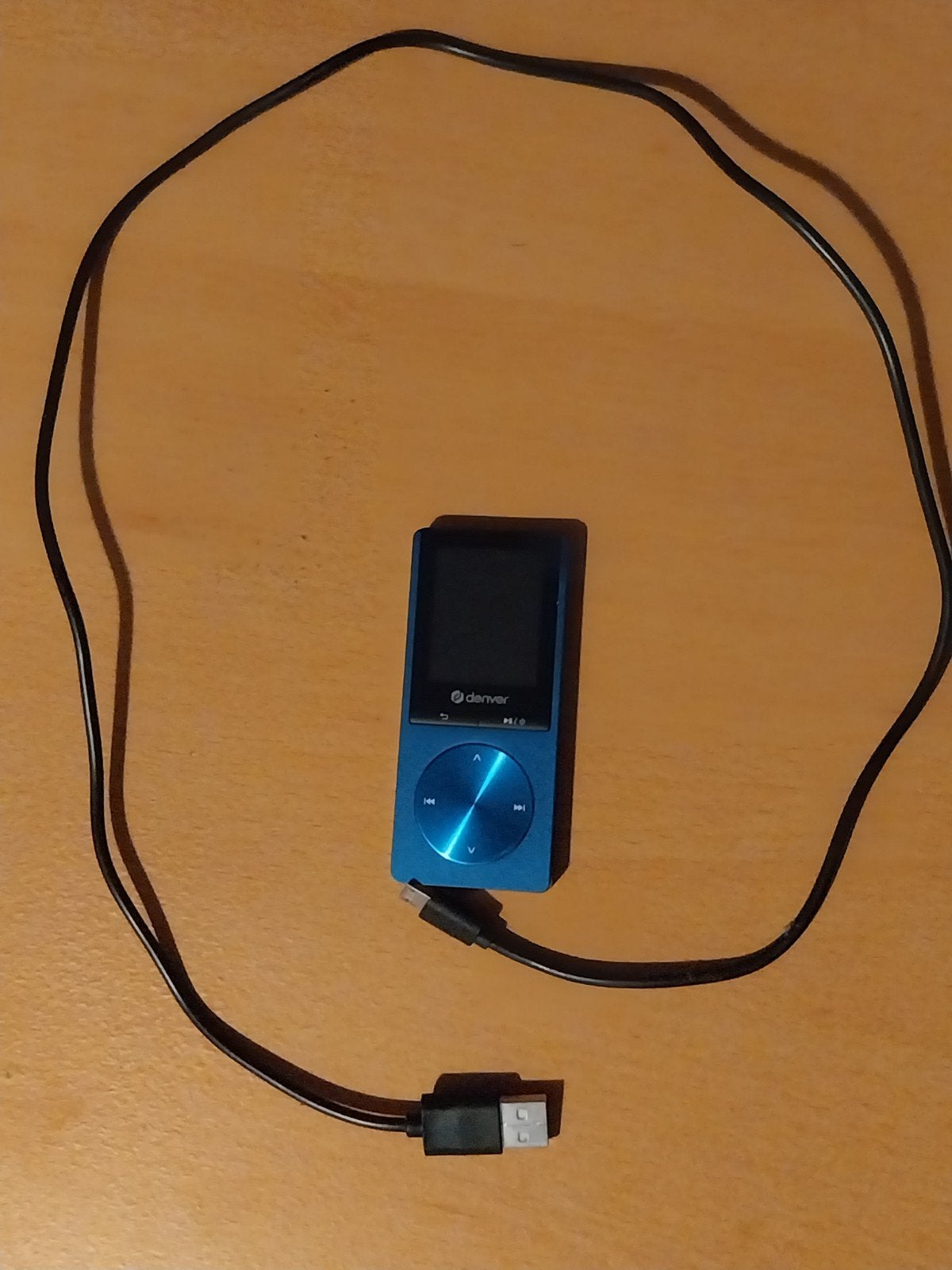 Mp 3/4  speler met bijpassende kabel., Audio, Tv en Foto, Mp3-spelers | Overige merken, Ophalen of Verzenden, Zo goed als nieuw