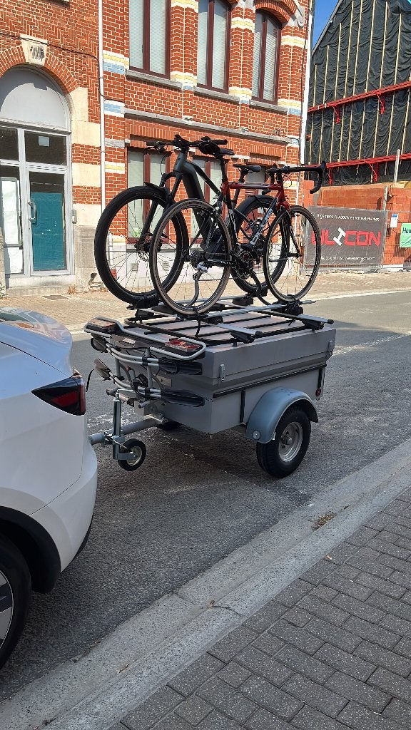 Bagagewagen - Saris Speedy met 3 fietsdragers Thule en Farad, Auto diversen, Ophalen, Zo goed als nieuw
