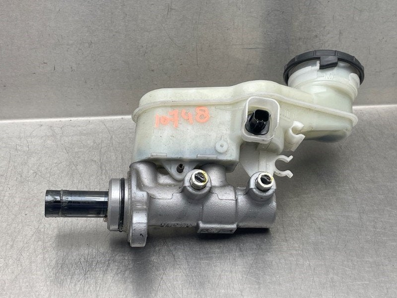 HOOFDREMCILINDER ABS Honda Jazz (GK / GP) (01-2015/-), Gebruikt, Honda
