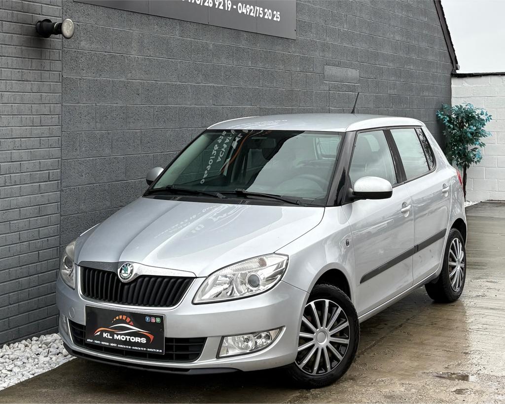 SKODA FABIA 1.2 TDI 246 000KM CARPASS 2011 EURO 5, Autos, Skoda, Achat, Entreprise, Boîte manuelle, Noir
