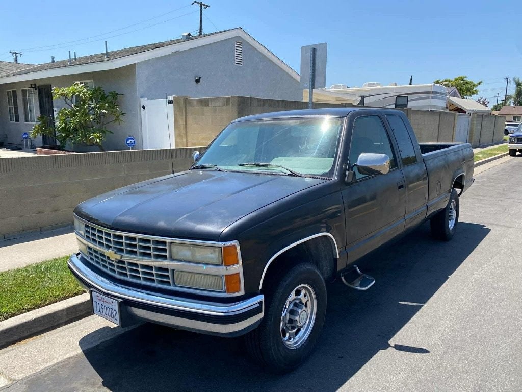 Chevrolet Silverado C2500, Autos, Chevrolet, Particulier, Silverado, 4x4, Essence, SUV ou Tout-terrain, 2 portes, Automatique