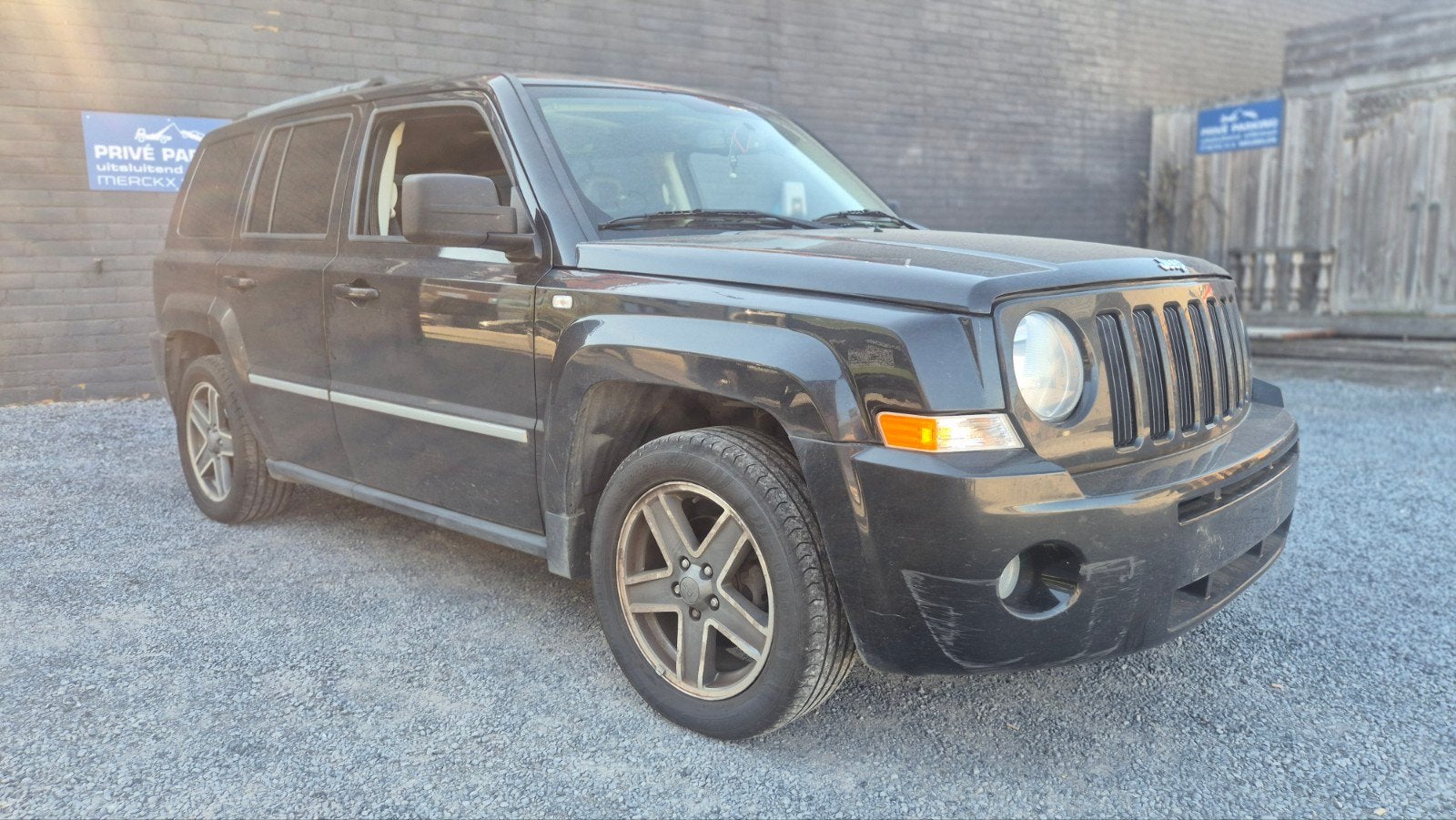 Jeep Patriot 4 x 4/ 99.000 kms, Entreprise, Achat