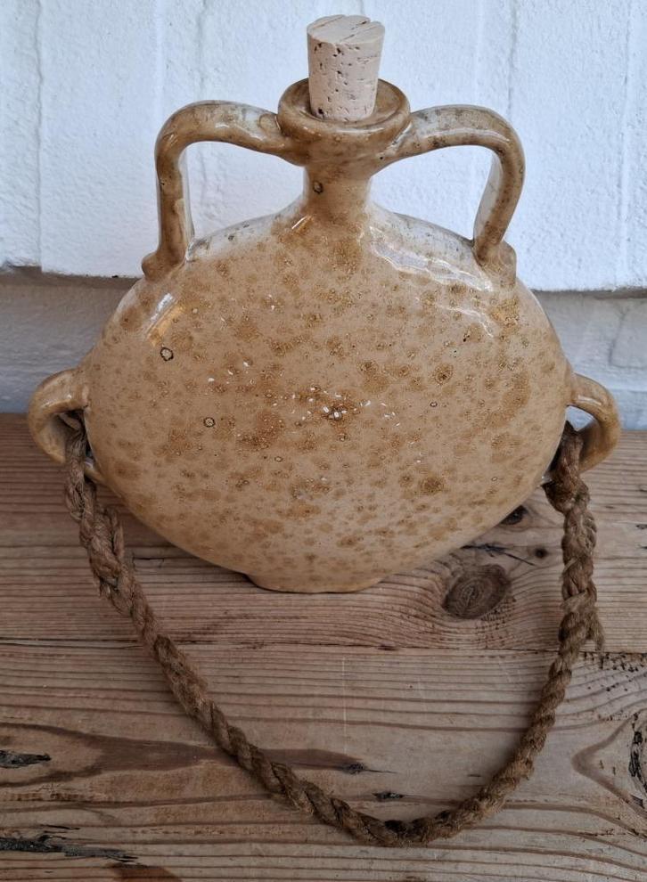 Grote brocante keramieke ronde sier kruik met touw/ koord, Ophalen of Verzenden