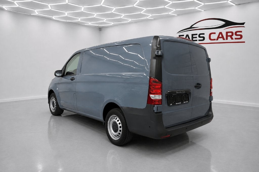 Mercedes Vito 110 CDI lengte 2, Auto's, Mercedes-Benz, Stof, 4 cilinders, 2000 kg, Grijs