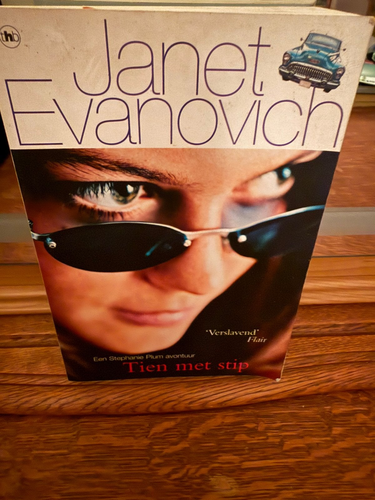 J. Evanovich - Tien met stip, Ophalen of Verzenden, J. Evanovich