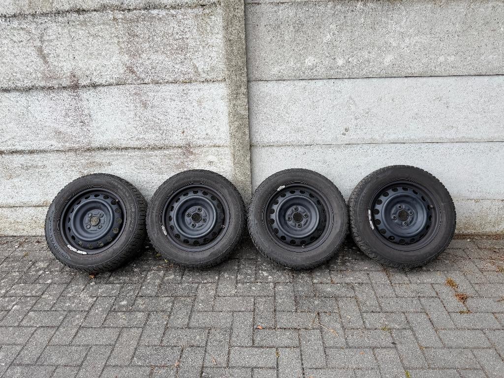 Pneus hiver 175/65R15 sur jantes acier Toyota Yaris 2017, Neuf, 15 pouces, Pneus et Jantes, Pneus hiver