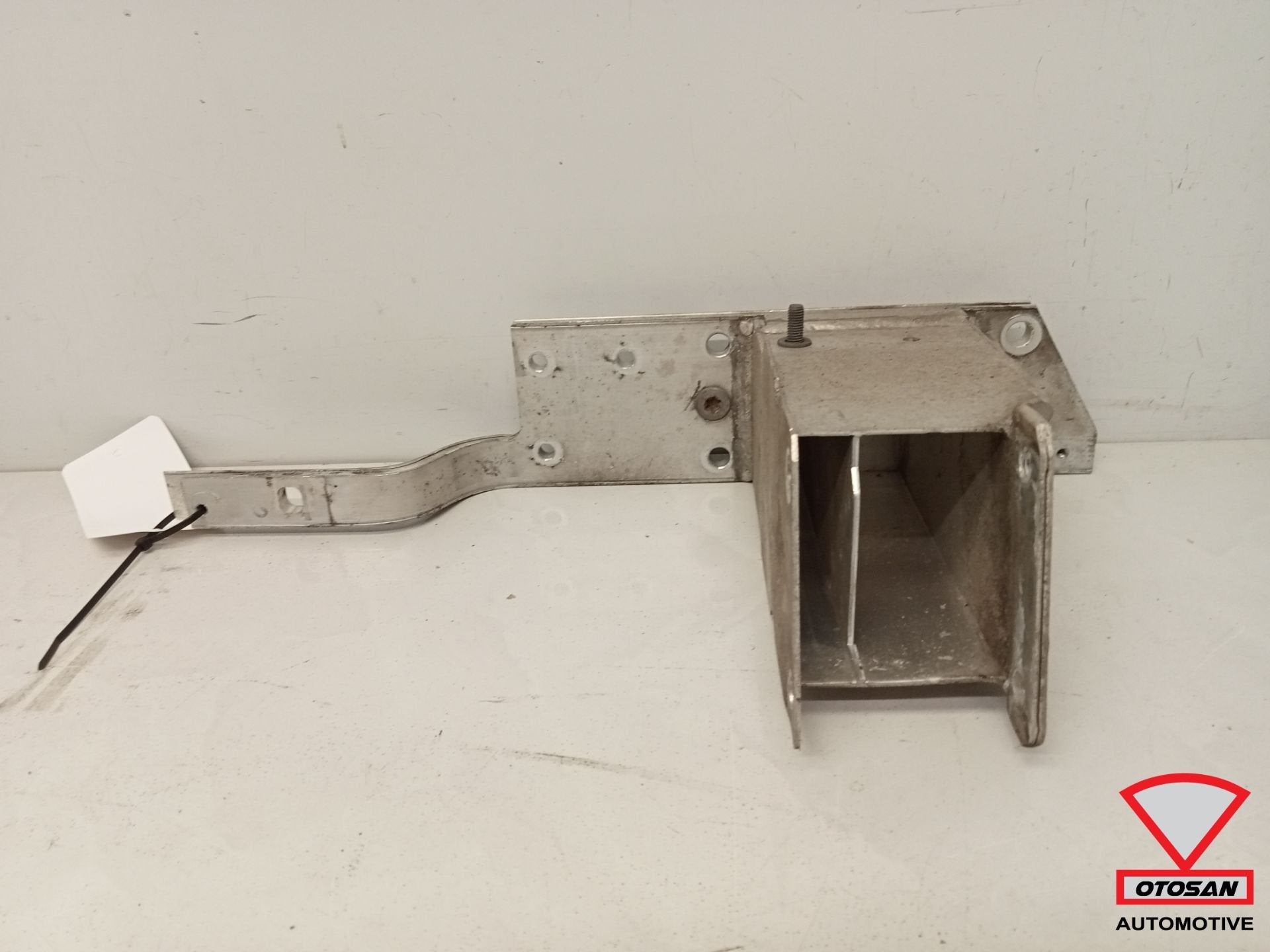 Support de traverse de pare-chocs gauche BMW X5 F15 2013-201, Petuelring 130
80788  Munich, DE, Info@bmw.de, Utilisé, BMW