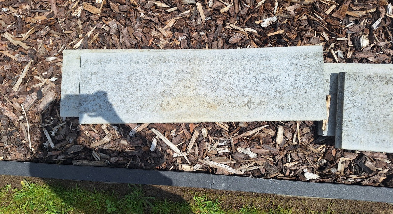 4 x betonnen boordsteen, Ophalen