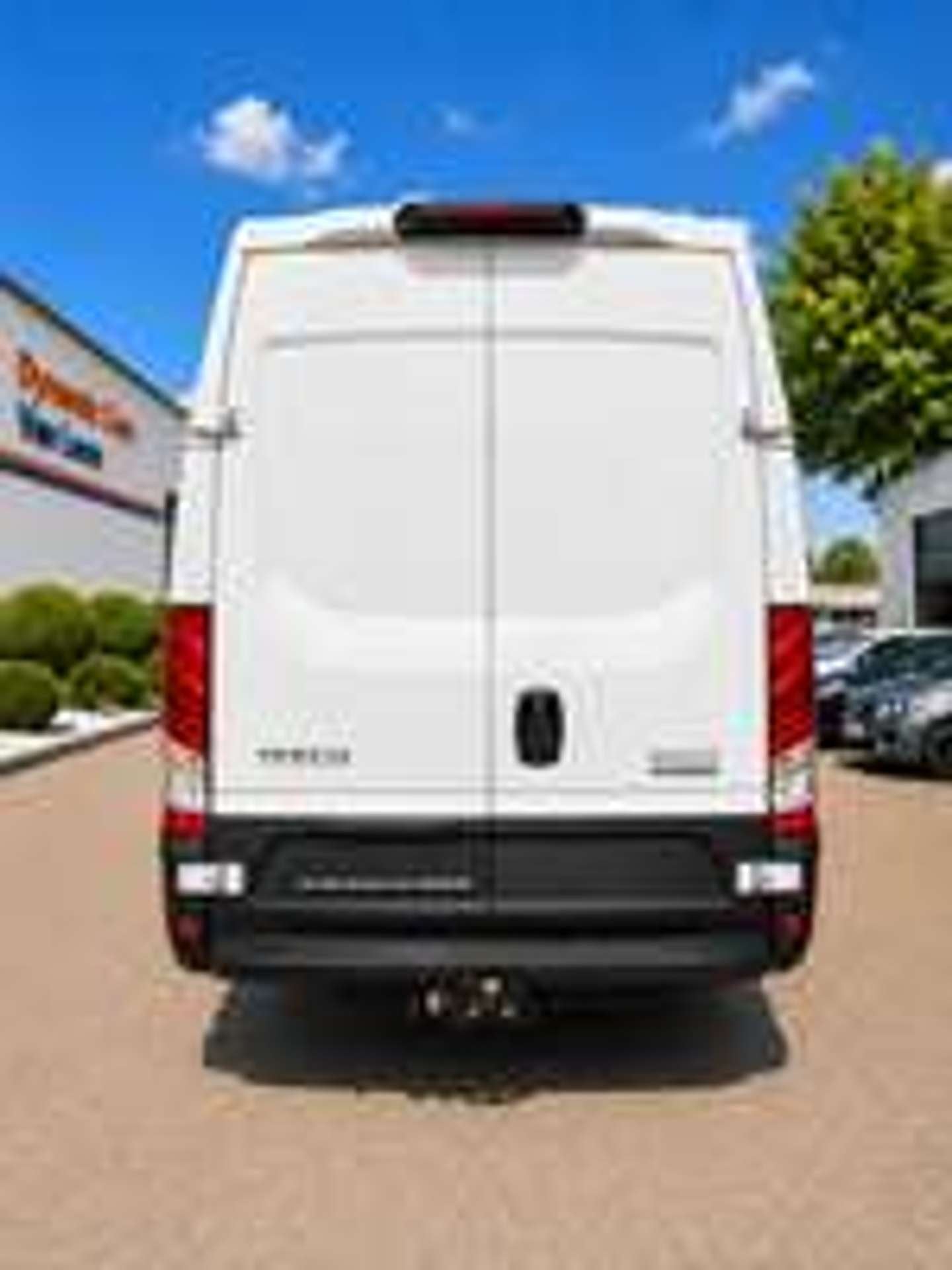 Iveco Daily 2.3D 180Pk Hi-Matic Automaat L4H2 Camera, Airco,, Auto's, Automaat, Dealer onderhouden, Stof, Gebruikt