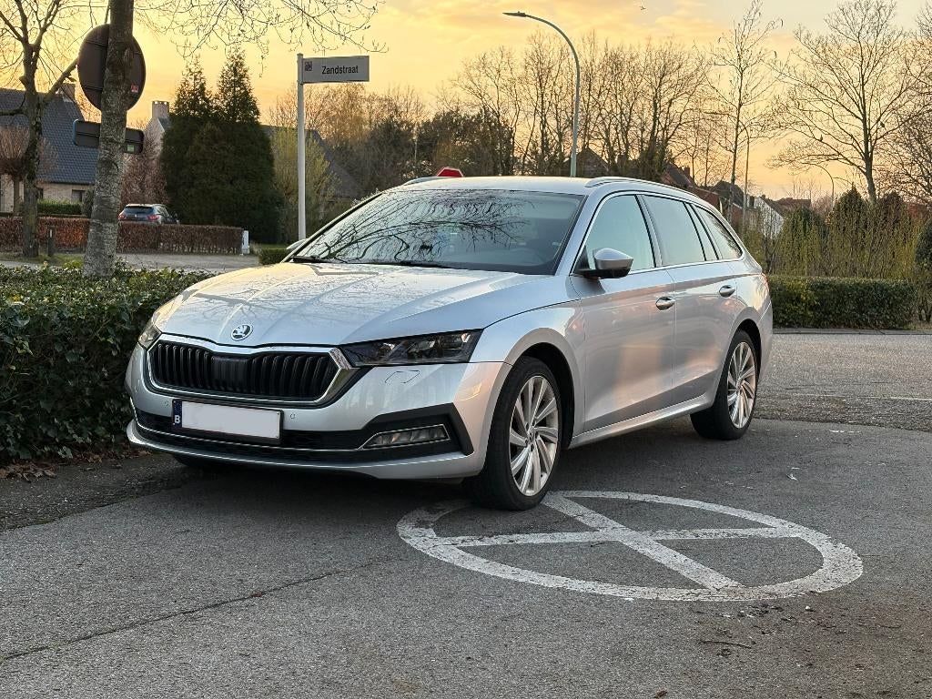 Skoda Octavia Style 2.0 TDi DSG (Automatik) Top staat!, Autos, Skoda, Argent ou Gris, Achat, 1968 cm³, 5 portes