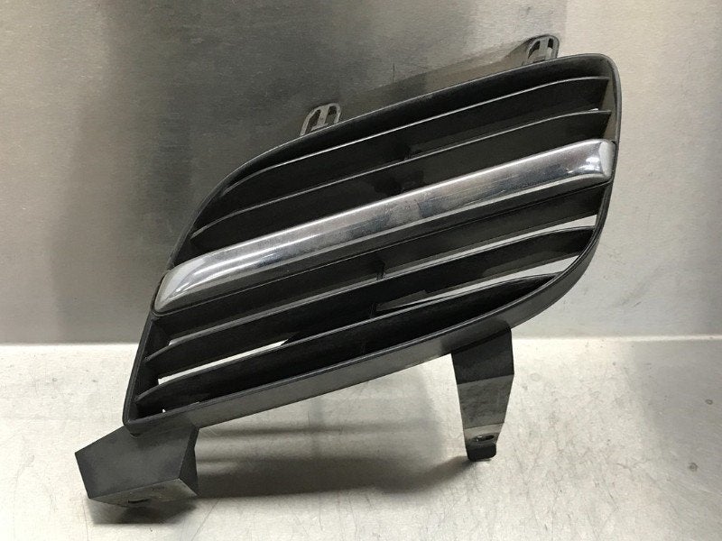 GRILLE Nissan Almera (N16) (01-2000/11-2006), Auto-onderdelen, Gebruikt, Nissan