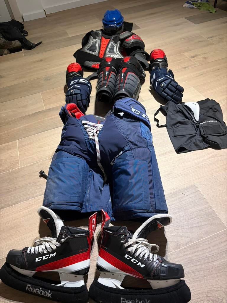 Volledige ijshockey uitrusting CCM Quick Lite, Sport en Fitness, IJshockey, Ophalen, Nieuw