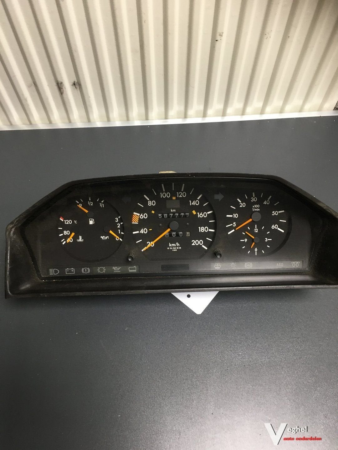 Mercedes W124  Diesel  124 542 6868    Km Tellerklok, Gebruikt, -, -, Ophalen of Verzenden