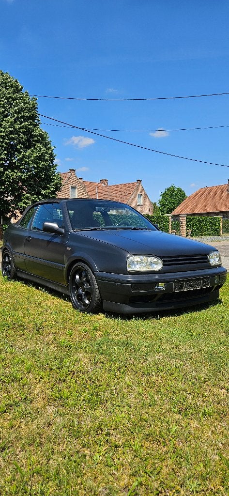 Dikke Vw golf 3 Cabrio(gerestaureerd), Auto's, Alarm, Golf, Particulier, Te koop