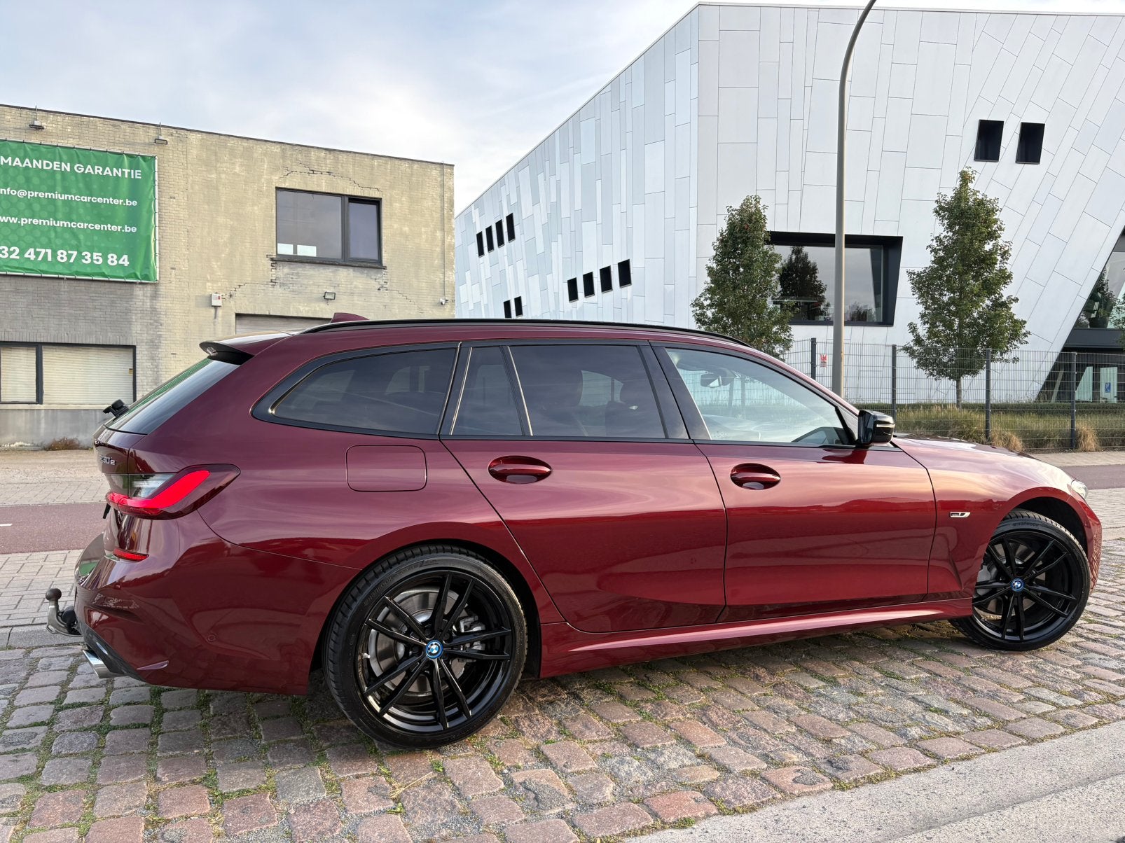 Bmw 330e |12 M Garantie | M-Pakket | 99 Dkm | 2022 | Hybride, Automaat, Lederen bekleding, 750 kg, Leder en Alcantara