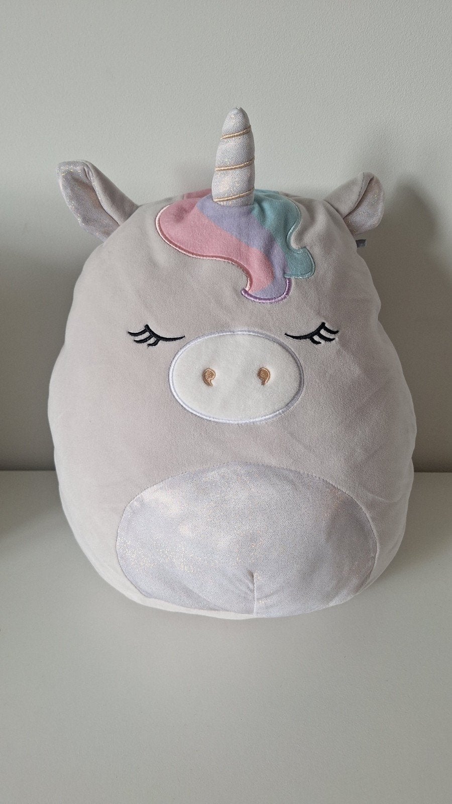 Squishmallow unicorn, Enlèvement, Squishmallow
