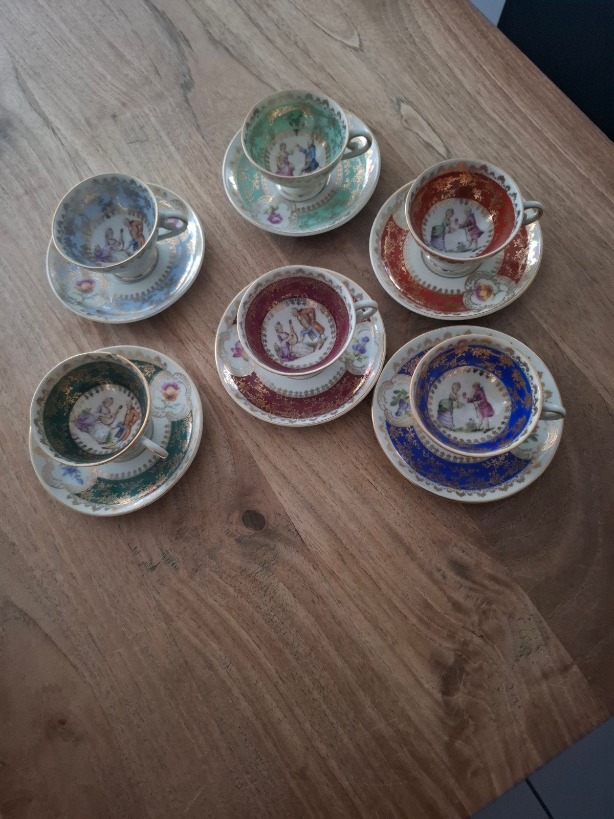 Oscar Schlegelmich  6 vintage kopjes, Enlèvement