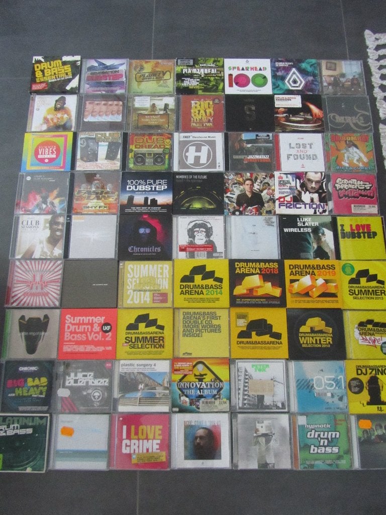 LOT VAN 64 DRUM 'N' BASS/DUBSTEP CDS, Cd's en Dvd's, Ophalen of Verzenden, Gebruikt, Drum and bass, Verzamelalbum