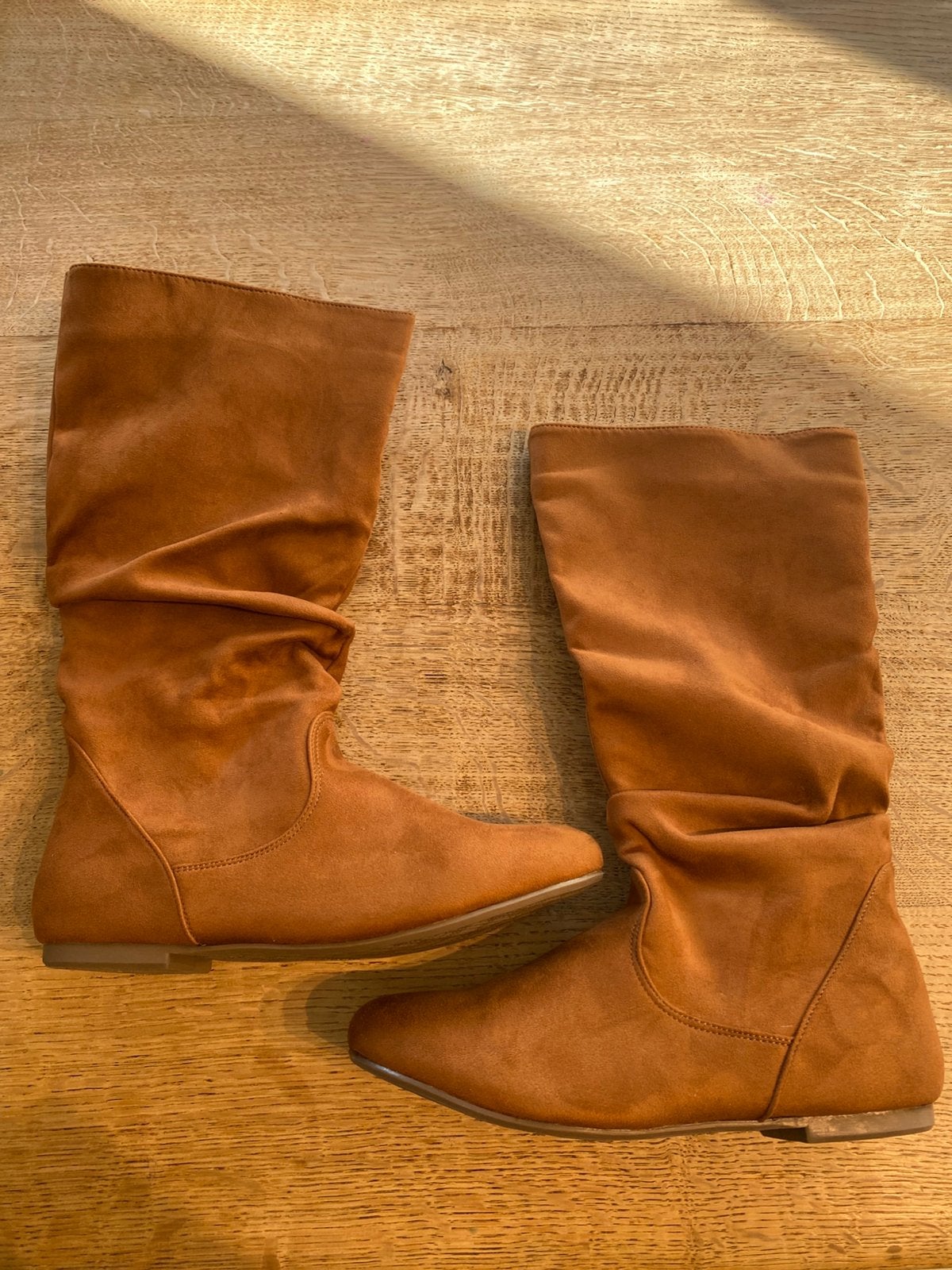 Bottes femme camel neuves – 40/41 – Style daim, Neuf, Enlèvement ou Envoi, Autres couleurs, Bottes hautes