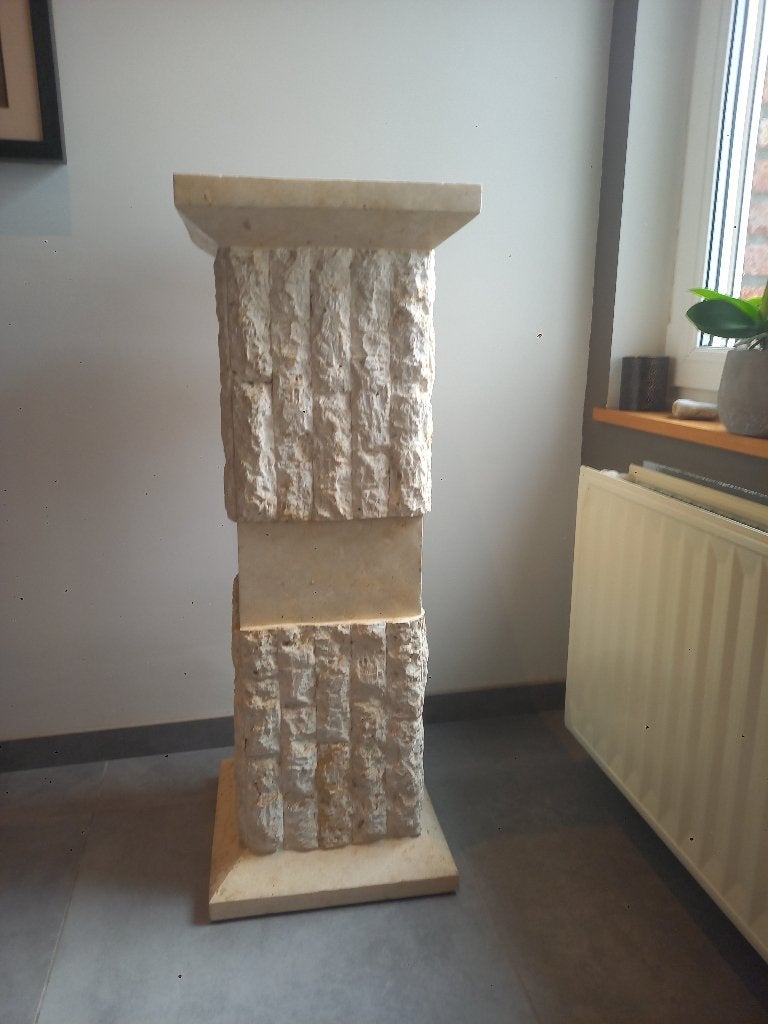 Colonne (imitation) pierre beige, Enlèvement, Utilisé