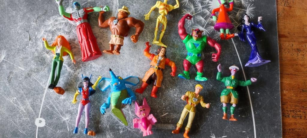 Figurines. Formation sos fantômes en PVC, Ophalen