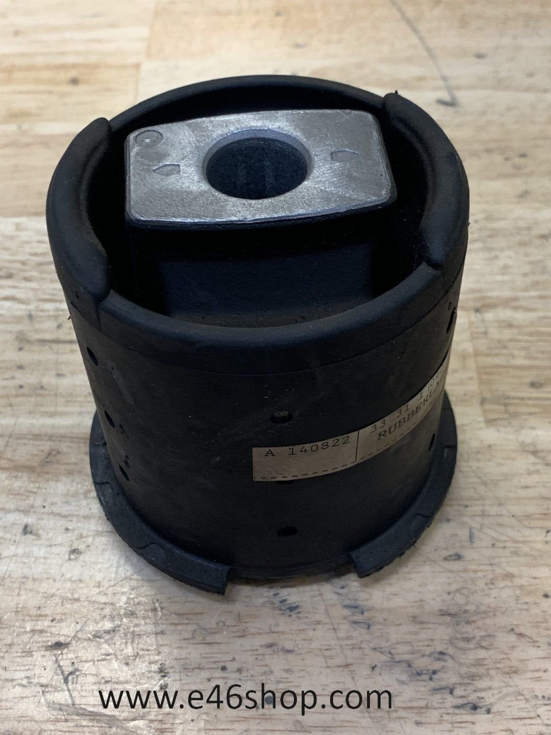 SILENT BLOCK ACHTERAS RUBBER BMW E38 Z8 oe 33311090956, Neuf, -, -, Enlèvement ou Envoi