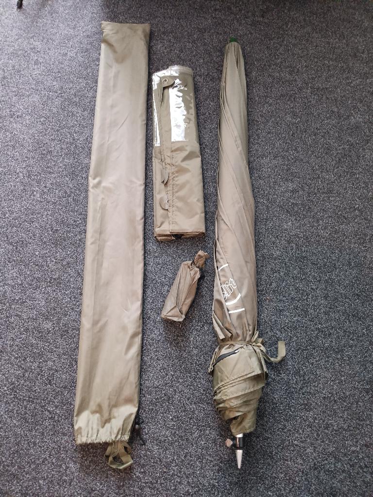 Elite paraplu  210 cm met aanritsbaar scherm (zie foto's !)), Watersport en Boten, Hengelsport | Algemeen, Zo goed als nieuw, Overige typen