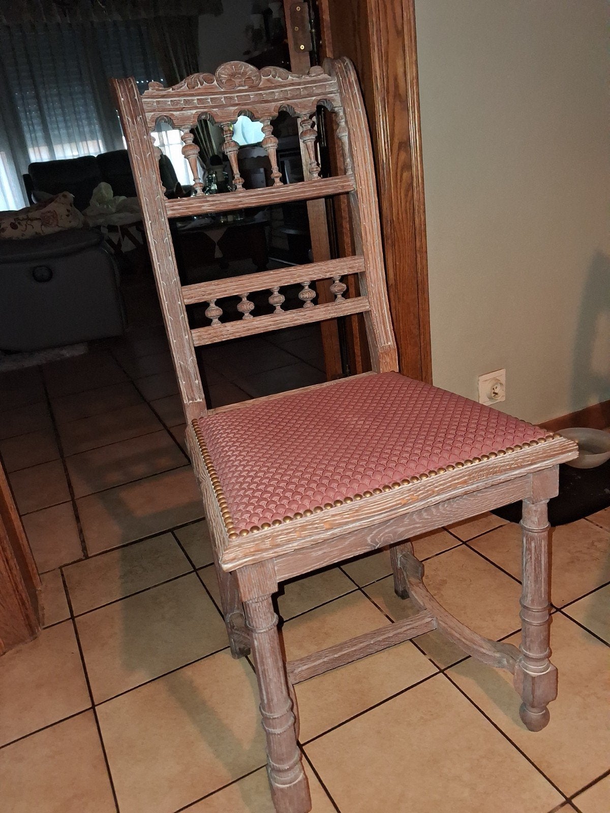 4 stoelen, Ophalen
