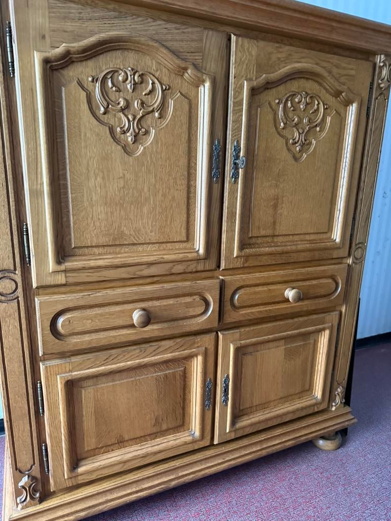Buffet Kast Vlaamse stijl, Ophalen, Zo goed als nieuw