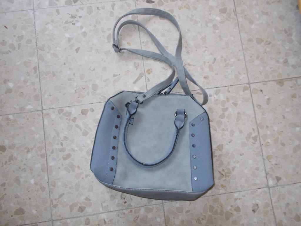 Sac à main ou épaule neuf de couleur grise., Bijoux, Sacs & Beauté, Enlèvement, Neuf, Gris, Sac à main