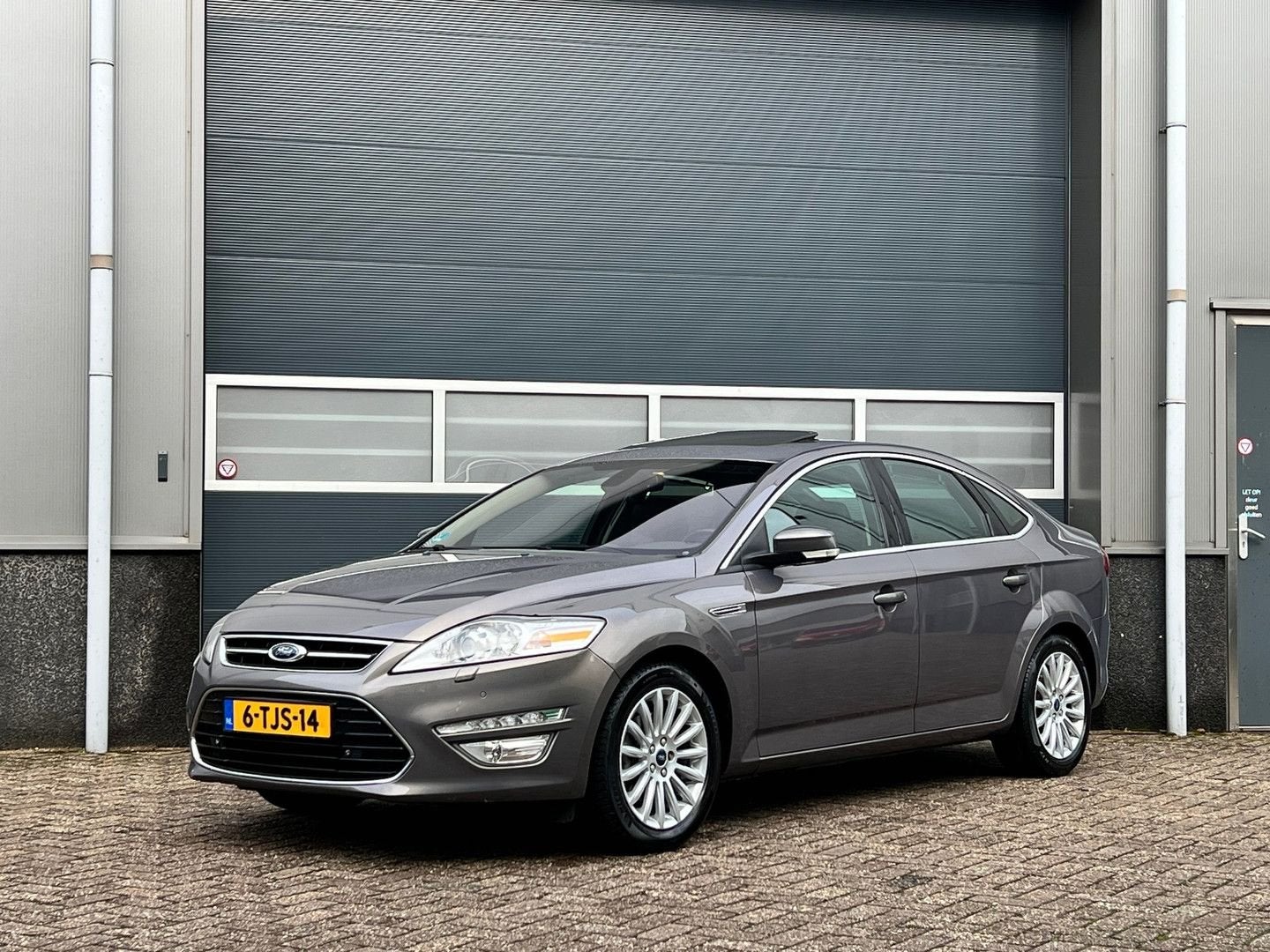 Ford Mondeo 1.6 EcoBoost Platinum bj.2014 Navi|Opendak|Trekh, Grijs, Onderhoudsboekje, Parkeersensor, Bruin
