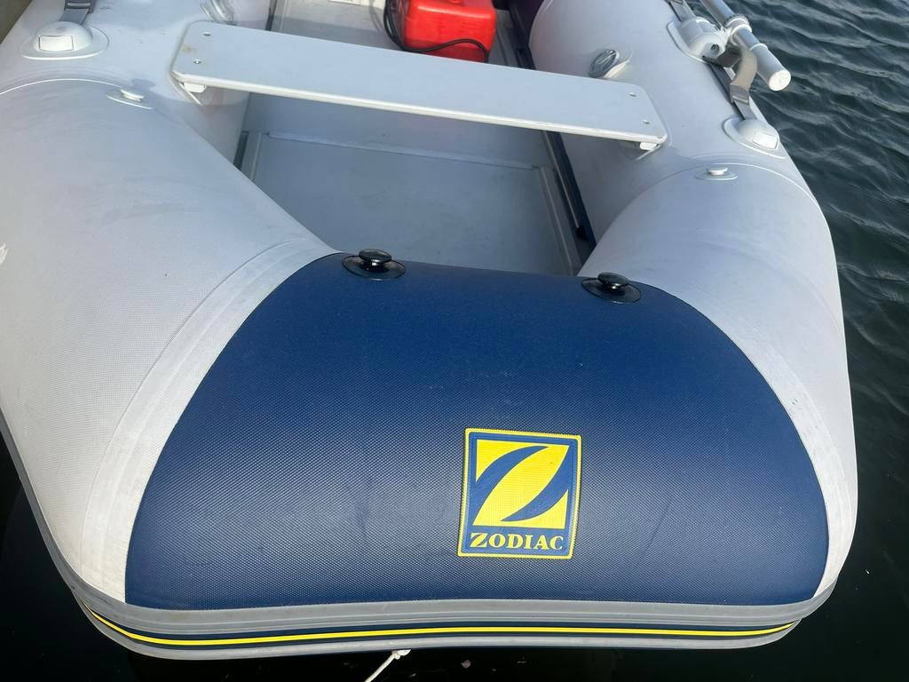 Zodiac 230 met 6pk buitenboordmotor, Watersport en Boten, Ophalen, Gebruikt, 5 tot 10 pk, Viertaktmotor