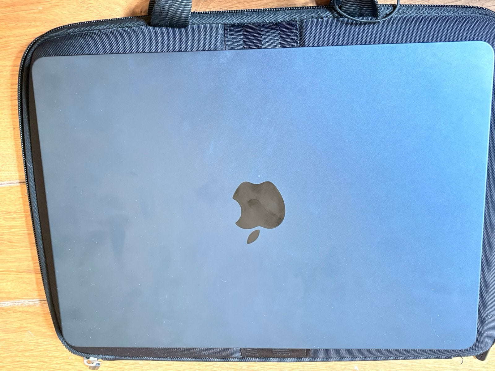 MacBook AIR, Ophalen, Nieuw