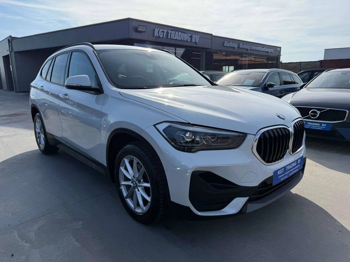 BMW X1 1.5i AUTOMAAT FULL LED NAVI CAMERA HEAD-UP DAB PDC, Achat, Euro 6, Entreprise, Phares entièrement LED