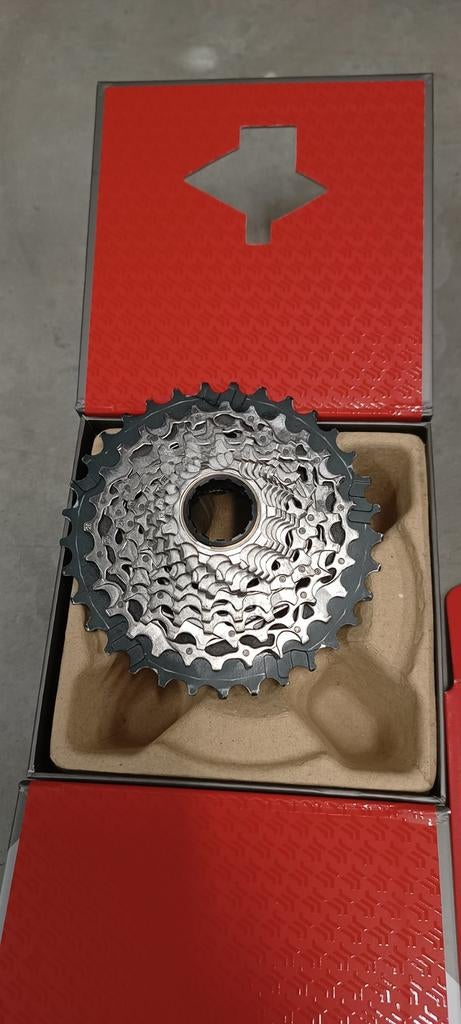 Sram casette, ketting en tandwielen, Fietsen en Brommers, Ophalen of Verzenden, Zo goed als nieuw, Overige typen, SRAM
